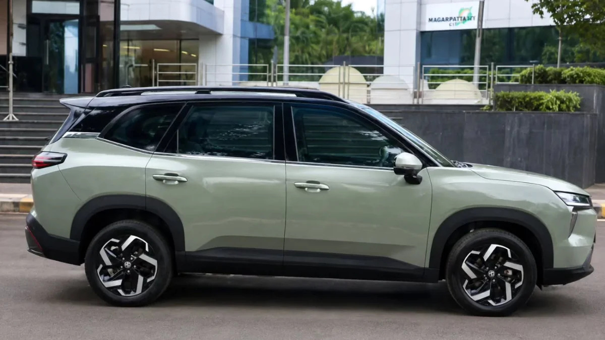 The MG Hector Tomahawk EV's exterior has been leaked prior to its launch on August 26