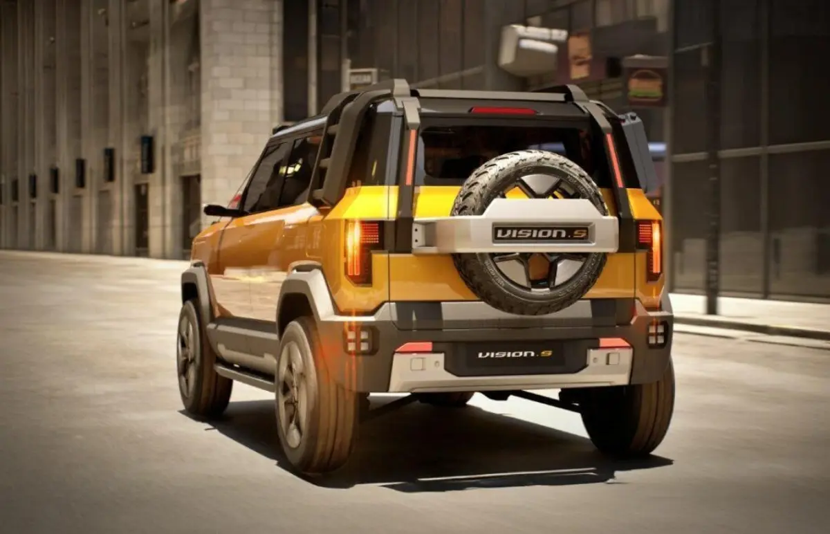 Mahindra Vision S