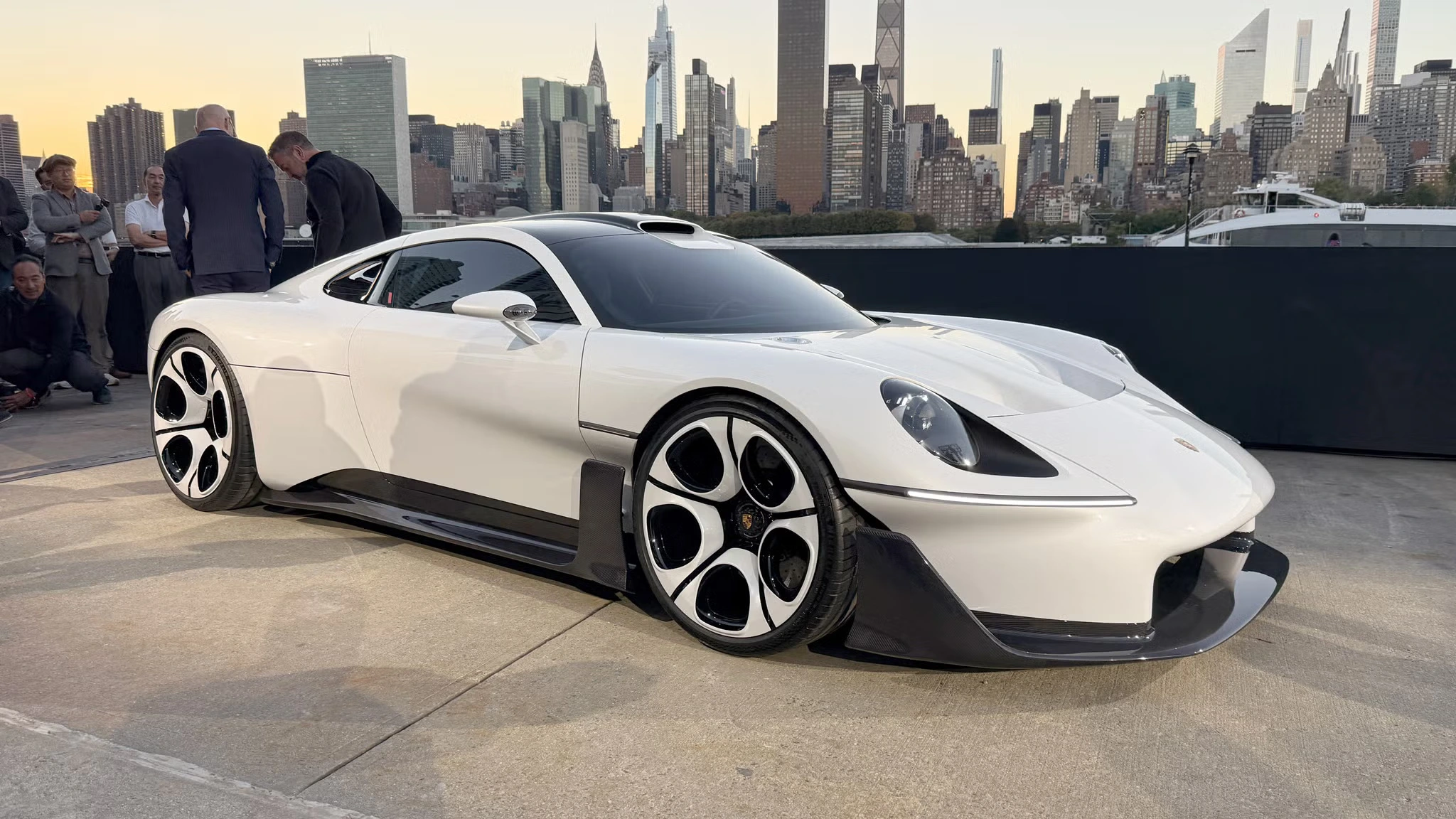 Porsche Mission S Concept Revealed: The Ultimate Mid-Engined Sports Car Above the 911